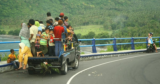 Así viaja la gente en Senggigi, Indonesia