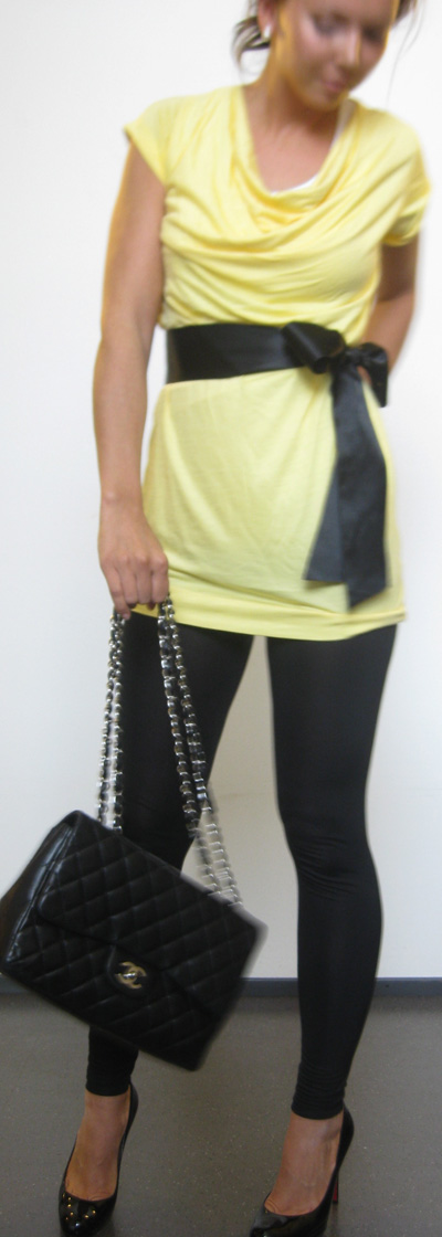 [blackyellow002.jpg]