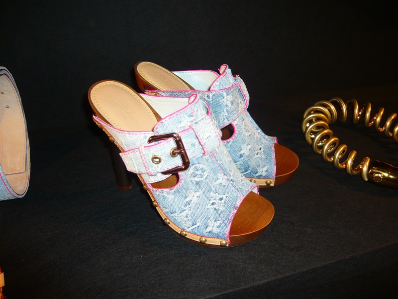 [louis-vuitton-clog+2.jpg]