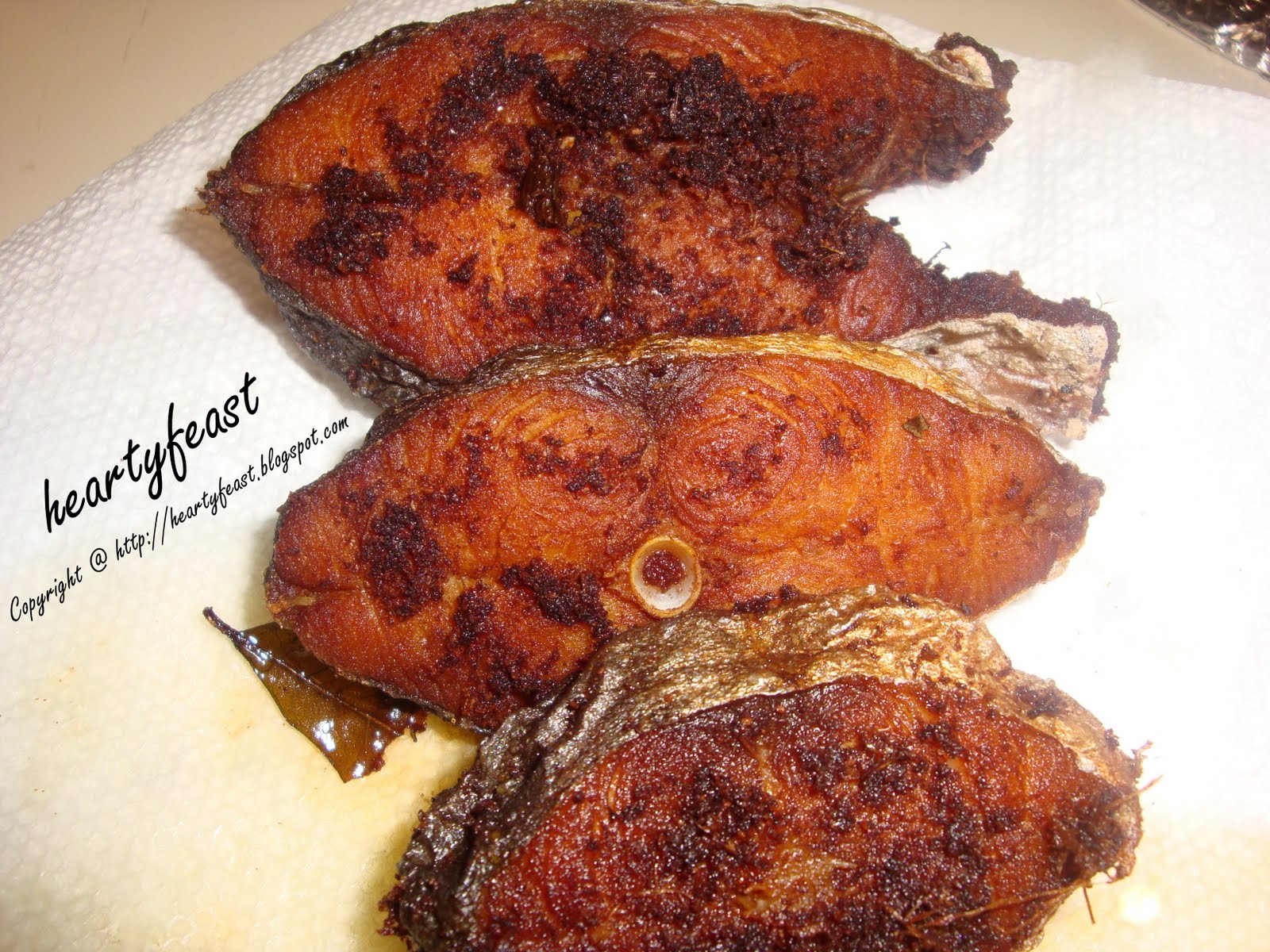 A Feast for the Mind.....Manasinu Oru Sadya Fish Fry ( using King