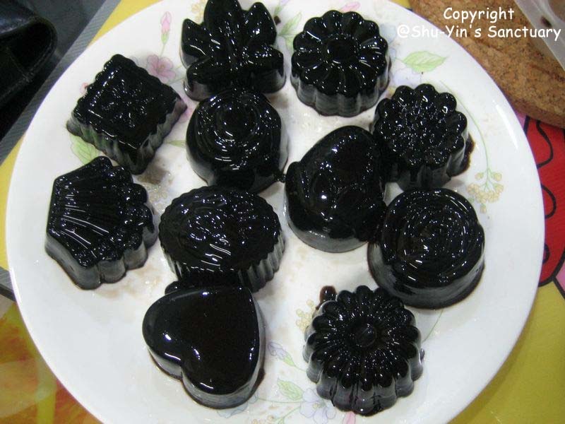 ShuYin's Sanctuary Guai Ling Gou a.k.a Chinese Herbal Jelly