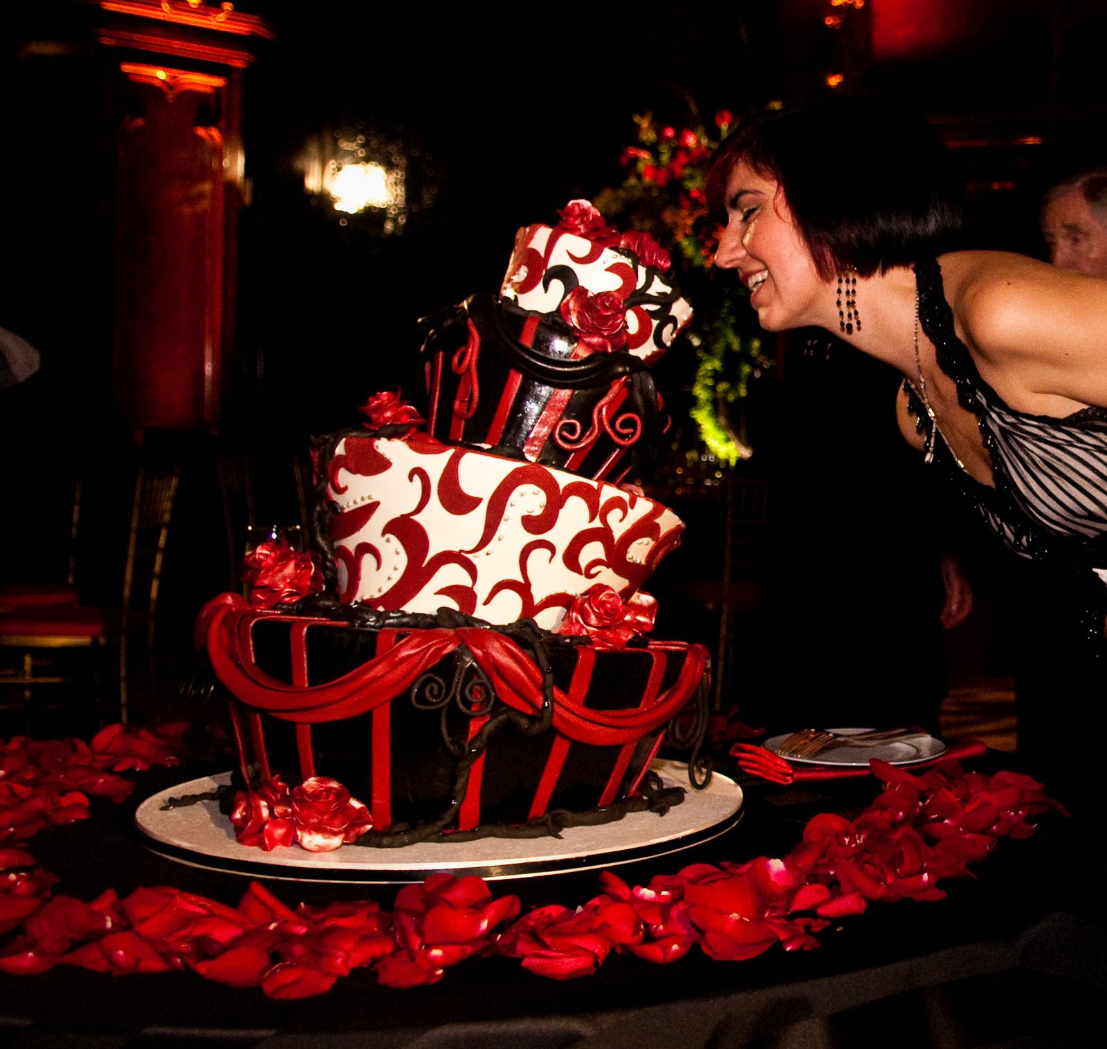 [Rachel+R+.+ow+.+wedding+cropped.jpg]