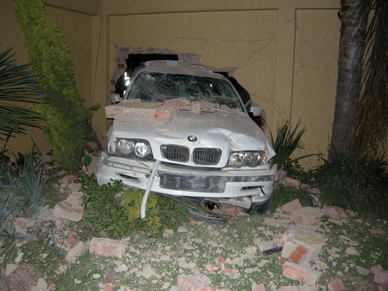 [2009-10-27+-+Accident+02.jpg]