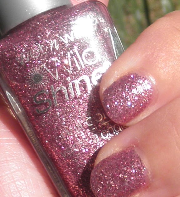 Shawna D. Make-up: Wet n Wild wild shine pink glitter nail polish review