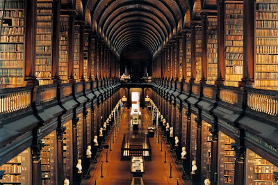 http://3.bp.blogspot.com/_wIzfiSE4l3Y/S4XaD4TYv9I/AAAAAAAADs8/Qh-qRUCsK7I/s400/Old+Library+Trinity+College+Dublin+via+CNTraveler.jpg