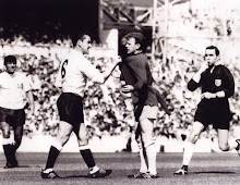 Dave Mackay asking a polite question....