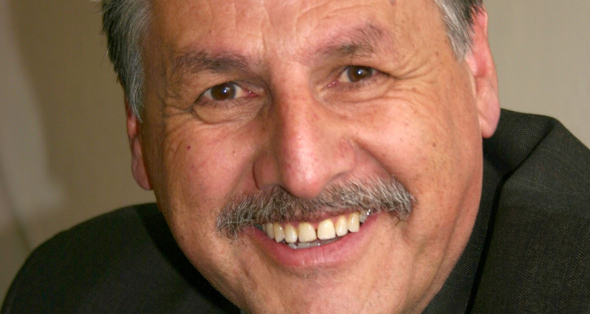 Arturo Espinoza Candidato a Diputado Independiente Auto entrevista