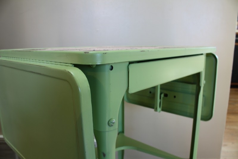 Tattered Butterfly Shoppe 45.00 Kelly Green 1960's Typewriter Table