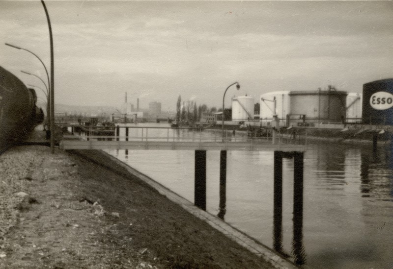 Schwimmbad Braunschweig Schwimmen Im Burgerbadepark Iberty