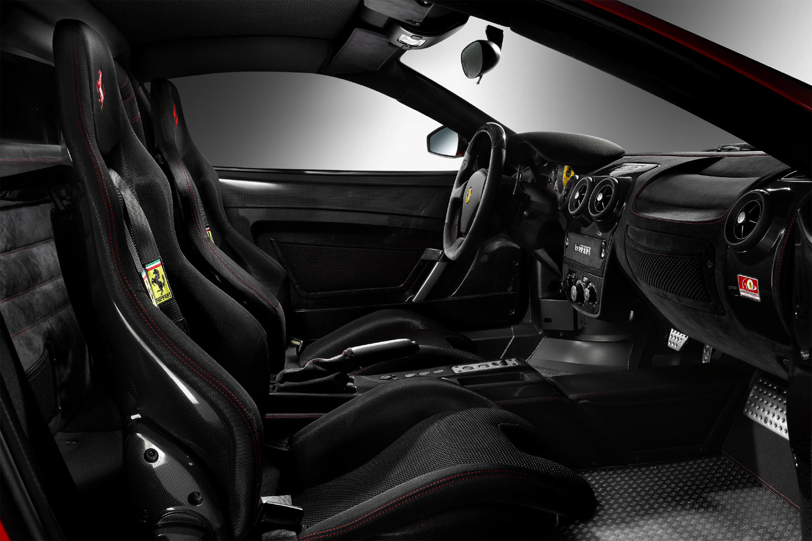 [430+scuderia+interior.jpg]