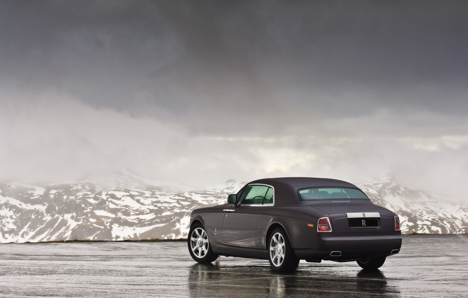 [rolls_royce_coupe_rear.jpg]