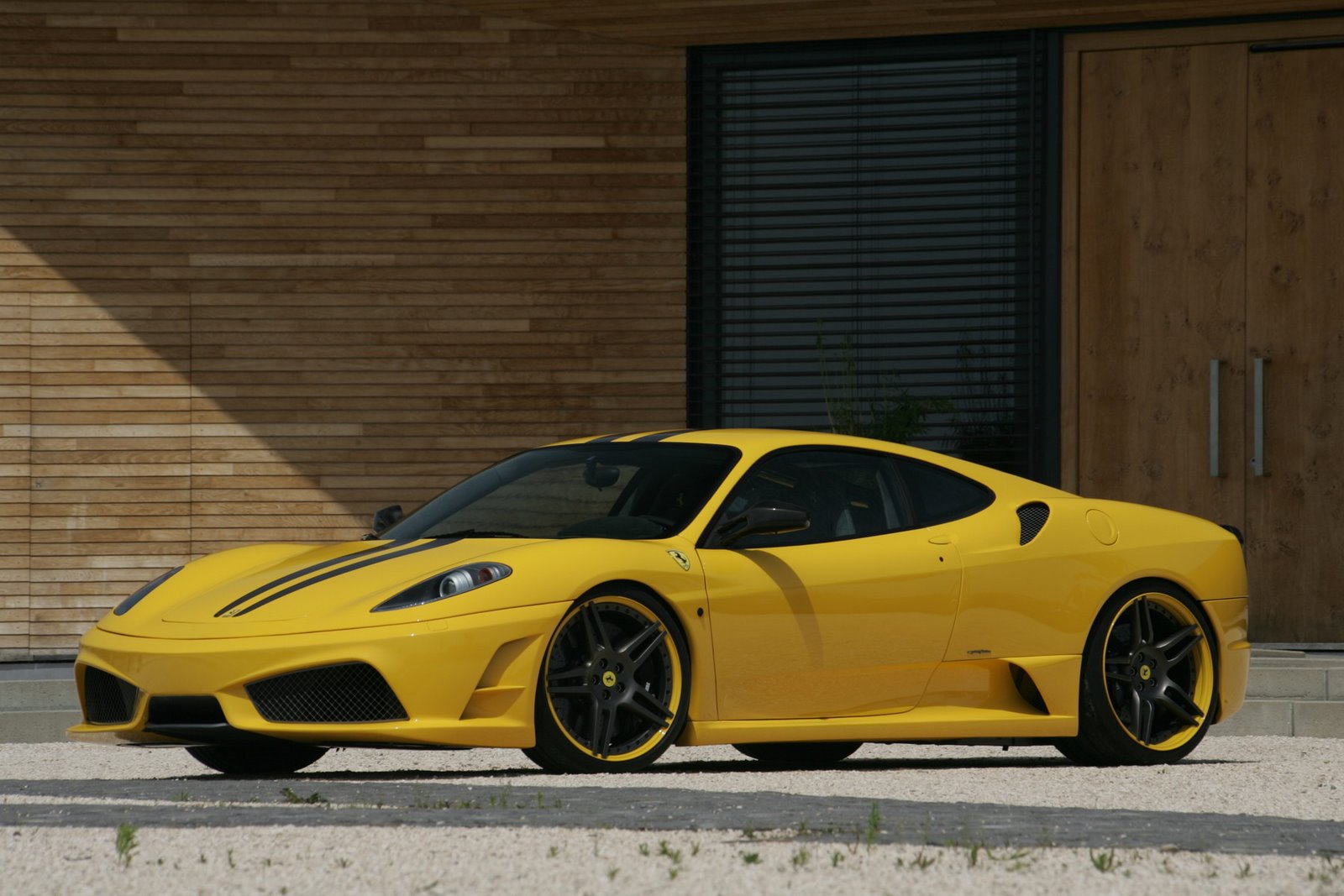 [ferrari_novitec.jpg]