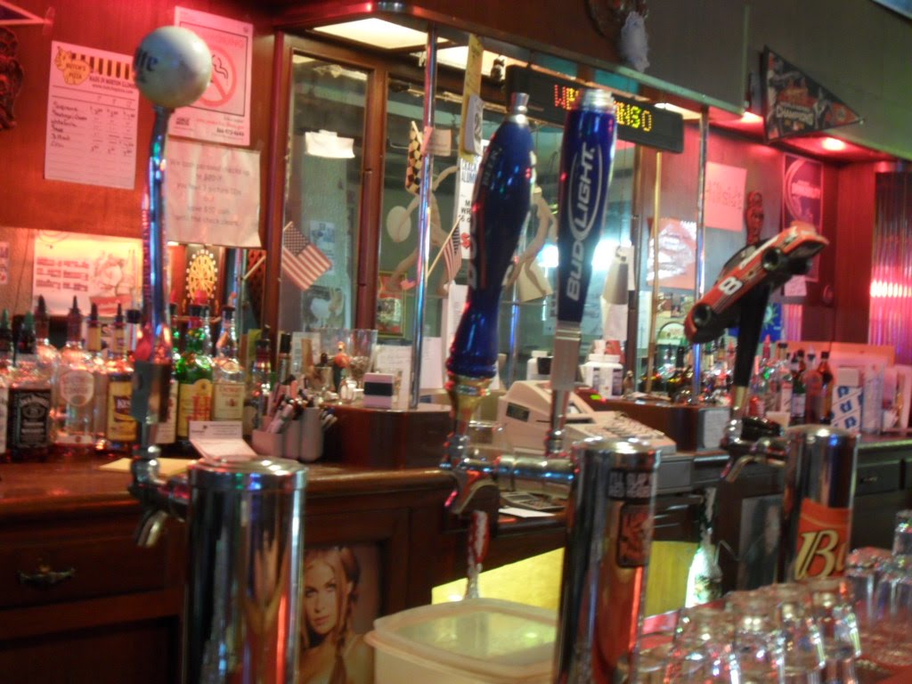 Peoria Bar Review Peoria Institution The Hillside