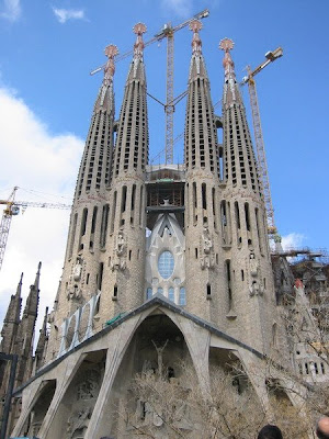Amazing Architecture Gaudi+3