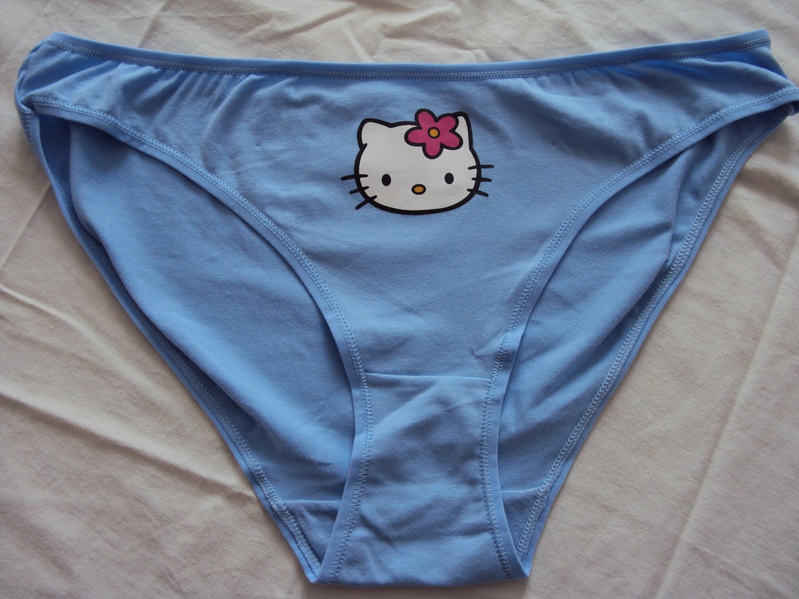 culotte slip femme fille hello kitty
