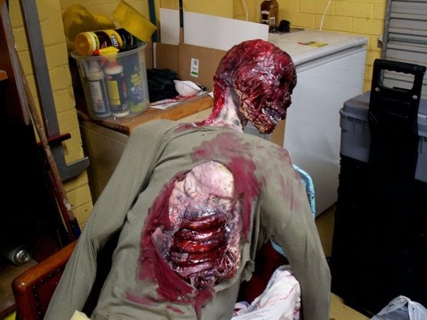 Diary of a zombie flick The Dead Body