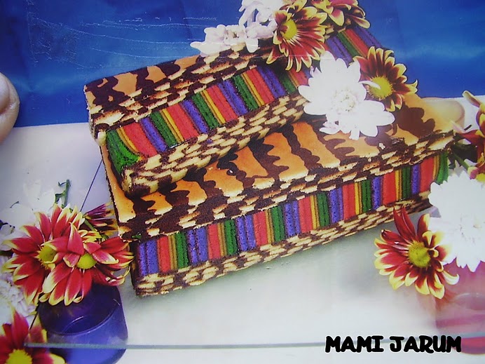 hornbillPARADISE Sarawak "kek Lapis"