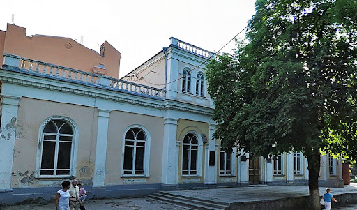 Улица Горького, 10 в Симферополе