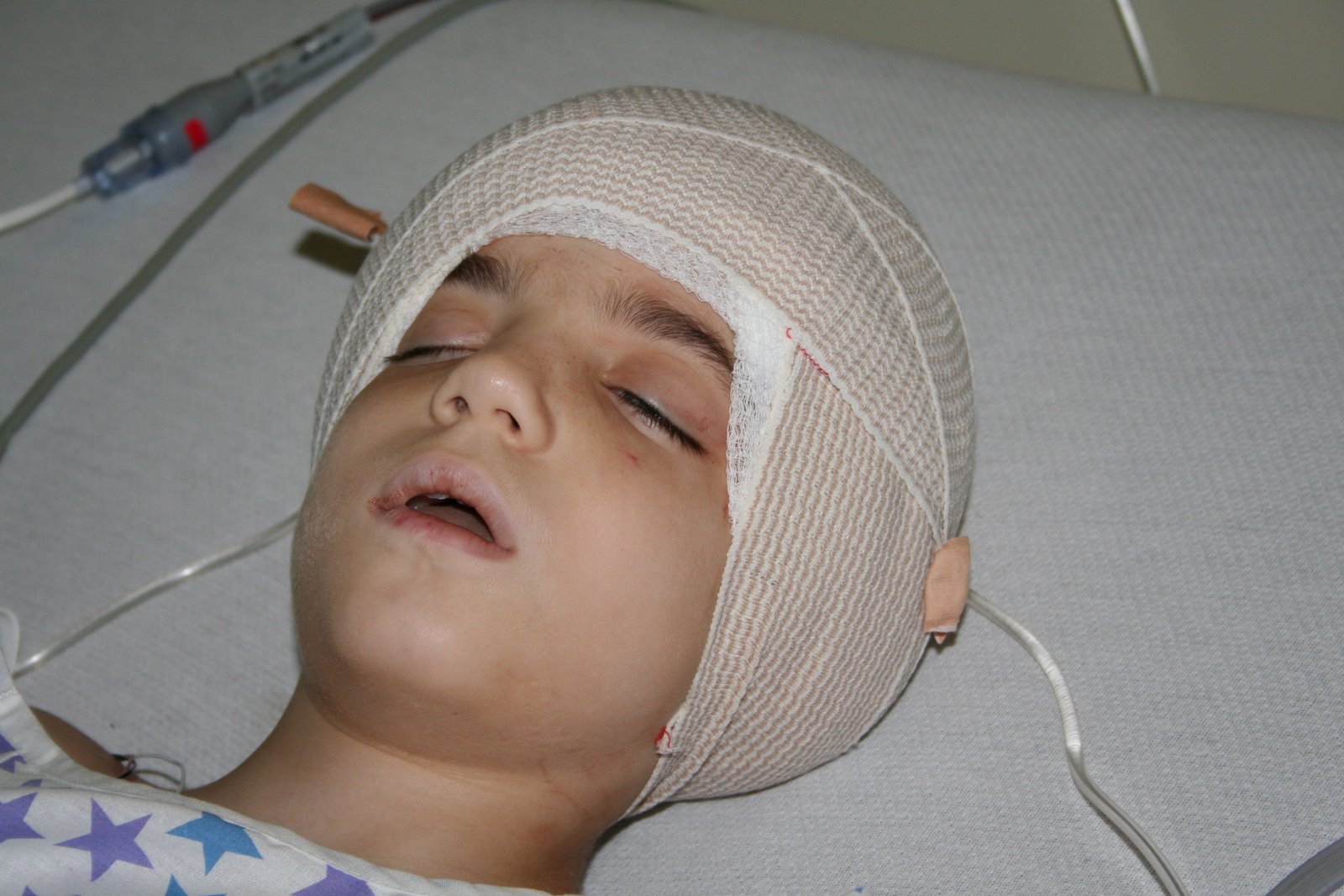 [Gabe+Surgery+009.JPG]