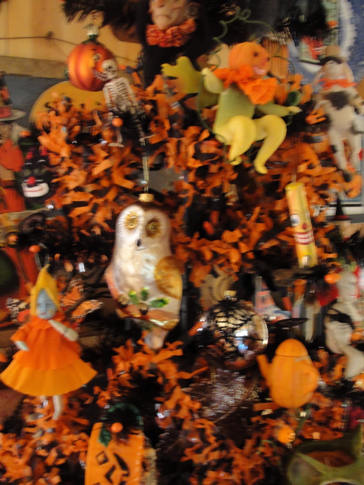 HopHopJingleBoo Etsy Sale &amp; Halloween Peeks