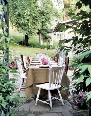bloomerism :: a blog by inBloom Event Design: small backyard patios