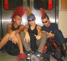 Nacieron Punks, Evolucionaron hacia Cruel Odio