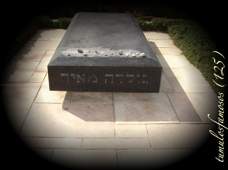 [125-Golda+Meir+(4).jpg]