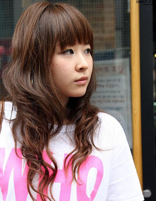 Cute Asian Girls Long Hair Style 2009