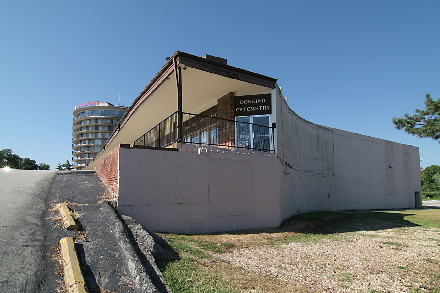 [top+of+the+towers+07.jpg]