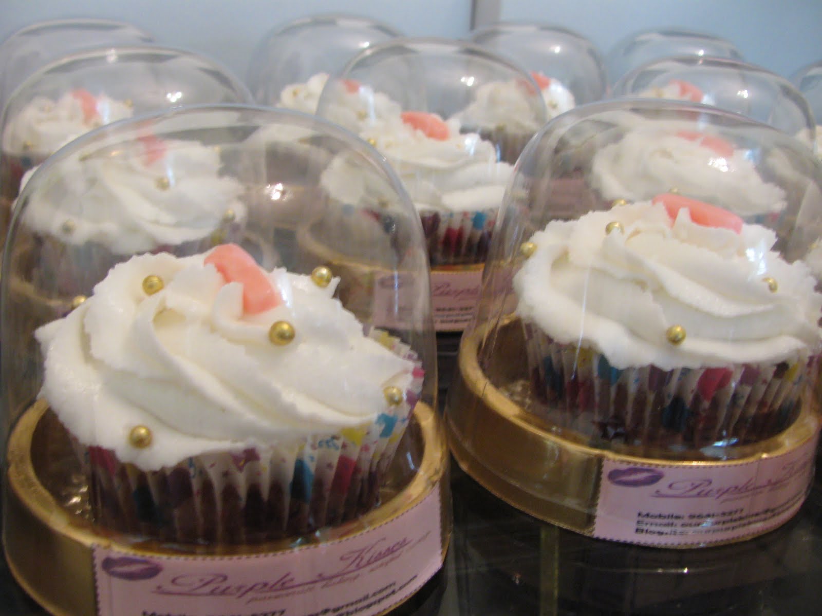 PURPLE KISSES CHRISTMAS PACKAGE Single Cupcake Packaging