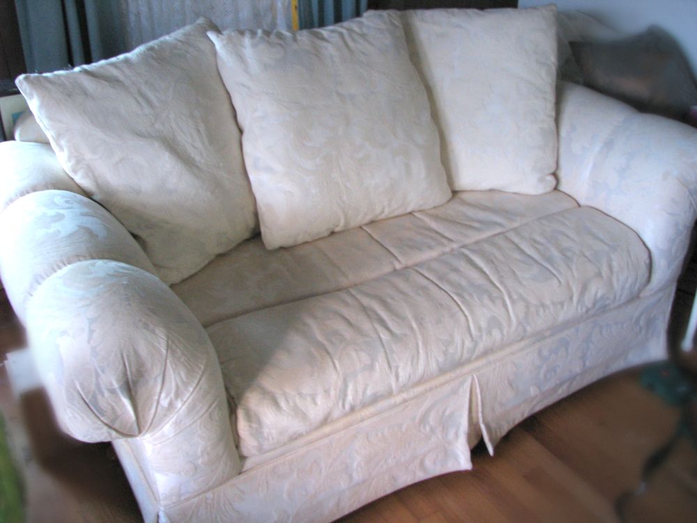 Stacy's Thoughts & Designs 88 Lovely Vintage Loveseat Looking for New