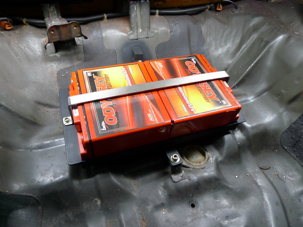 Honda CIVIC EG6 Battery relocation to the boot