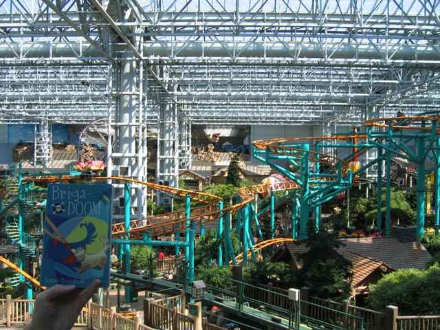 [bridgadoom+at+the+mall+of+america.jpg]