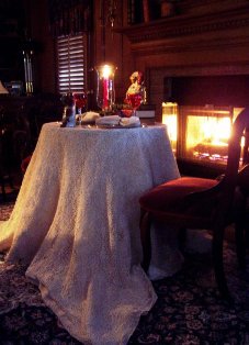 Dinner in the library, Click on pic to view this tablescape