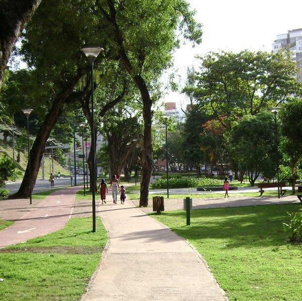 [Av_Centenario_1.jpg]