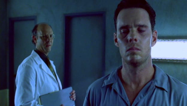 PERRA MUERTE: VAMPIROS, SED DE SANGRE (Vampires, out of blood, 2004) 91´