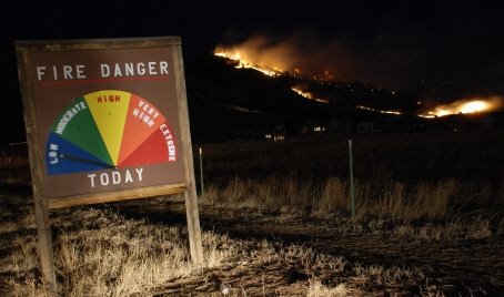 [Neva_fire_Boulder_fire_danger_sign.jpg]