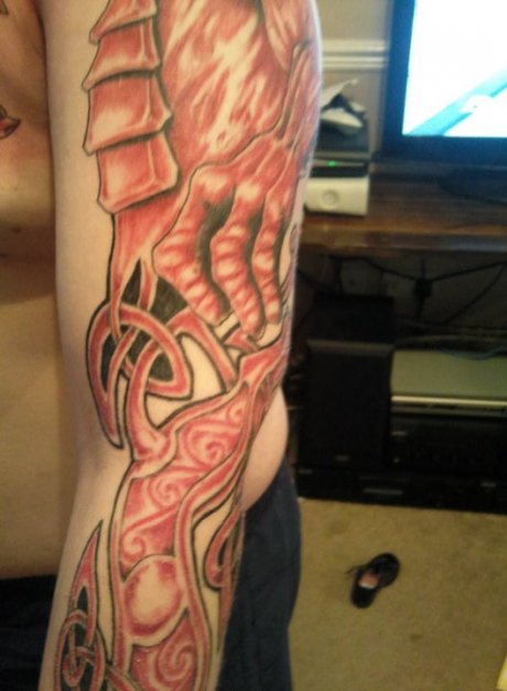 So about a year ago I had a comission to design a Welsh Dragon half sleeve