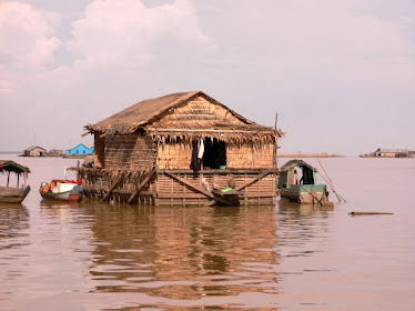 The Floating House @ Mekong River