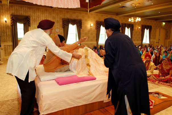 Sikh Wedding - Sikh Wedding Pics, Traditions, Photography, Attire