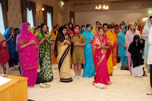 Sikh Wedding - Sikh Wedding Pics, Traditions, Photography, Attire