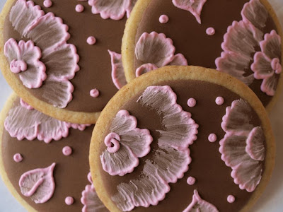 Brush Embroidery Cake