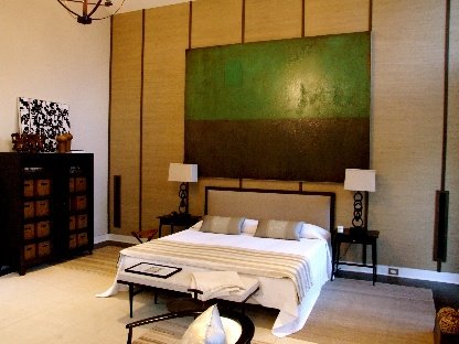 [modern+bedroom.jpg]