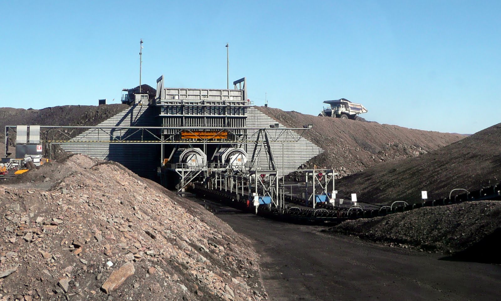 Lake Eyre Holiday Reflections Leigh Creek Coal Mine Getting Ready