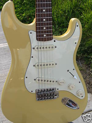 Cream Fender Strat