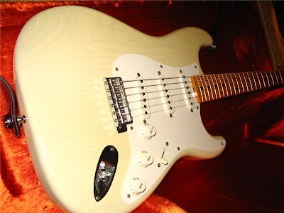 Fender Closet Classic Ash Blonde Strat