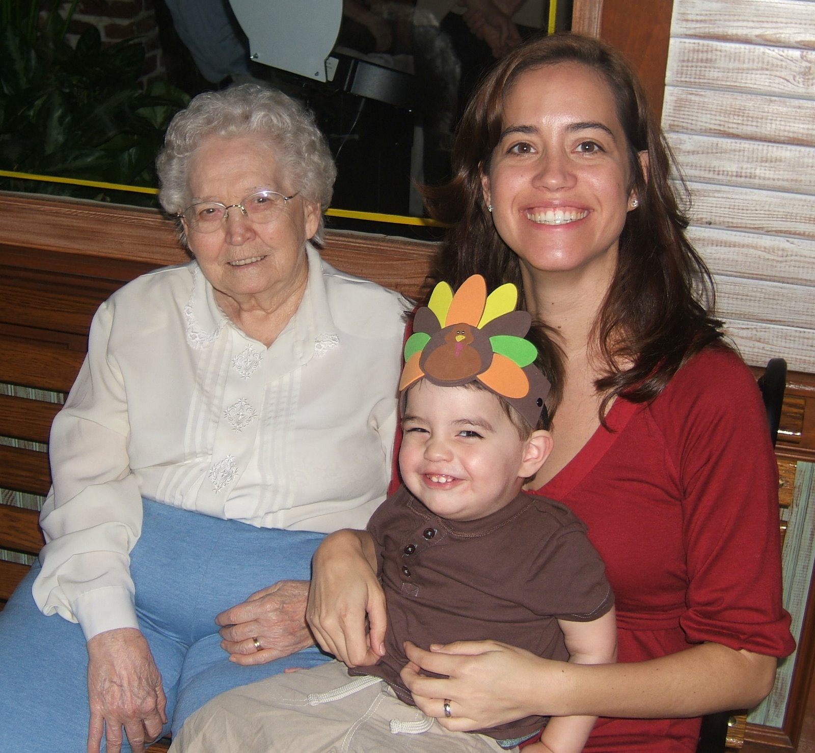 [Thanksgiving+08-2.JPG]