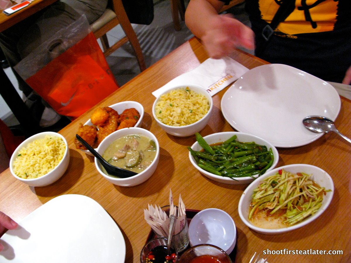 [Siam+Kitchen-2.JPG]