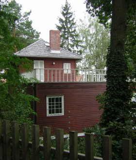 [EinsteinHaus04s.jpg]