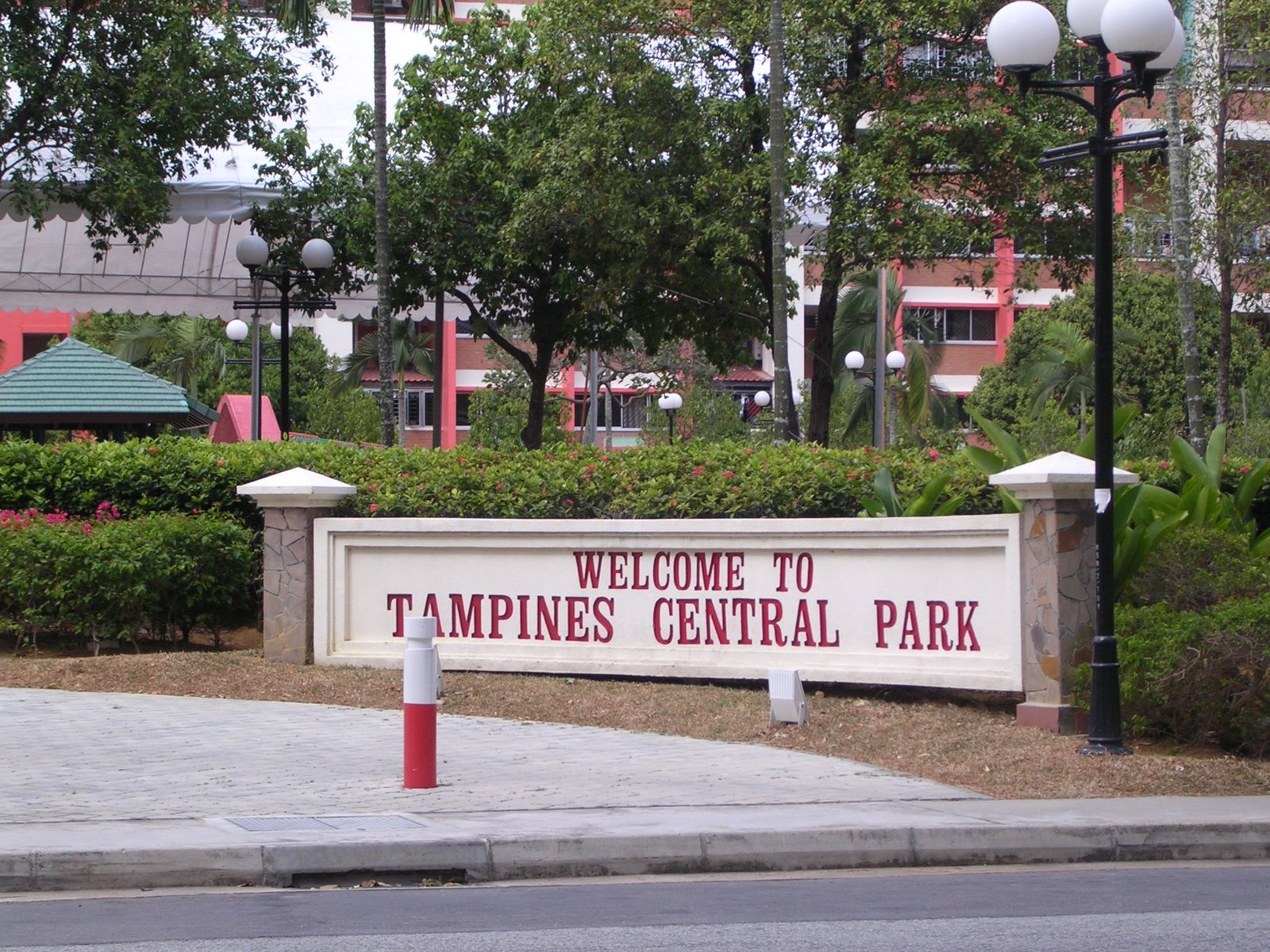 [Tampines+Park.JPG]